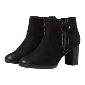 Clarks Women’s Black Bayla Glow‎ Nubuck Leather Ankle Bootie Size 9.5 W